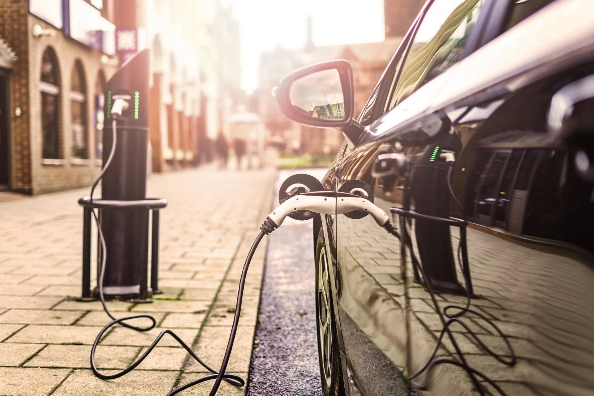 Defining an optimised electric fleet decarbonisation strategy