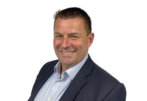 Simon King