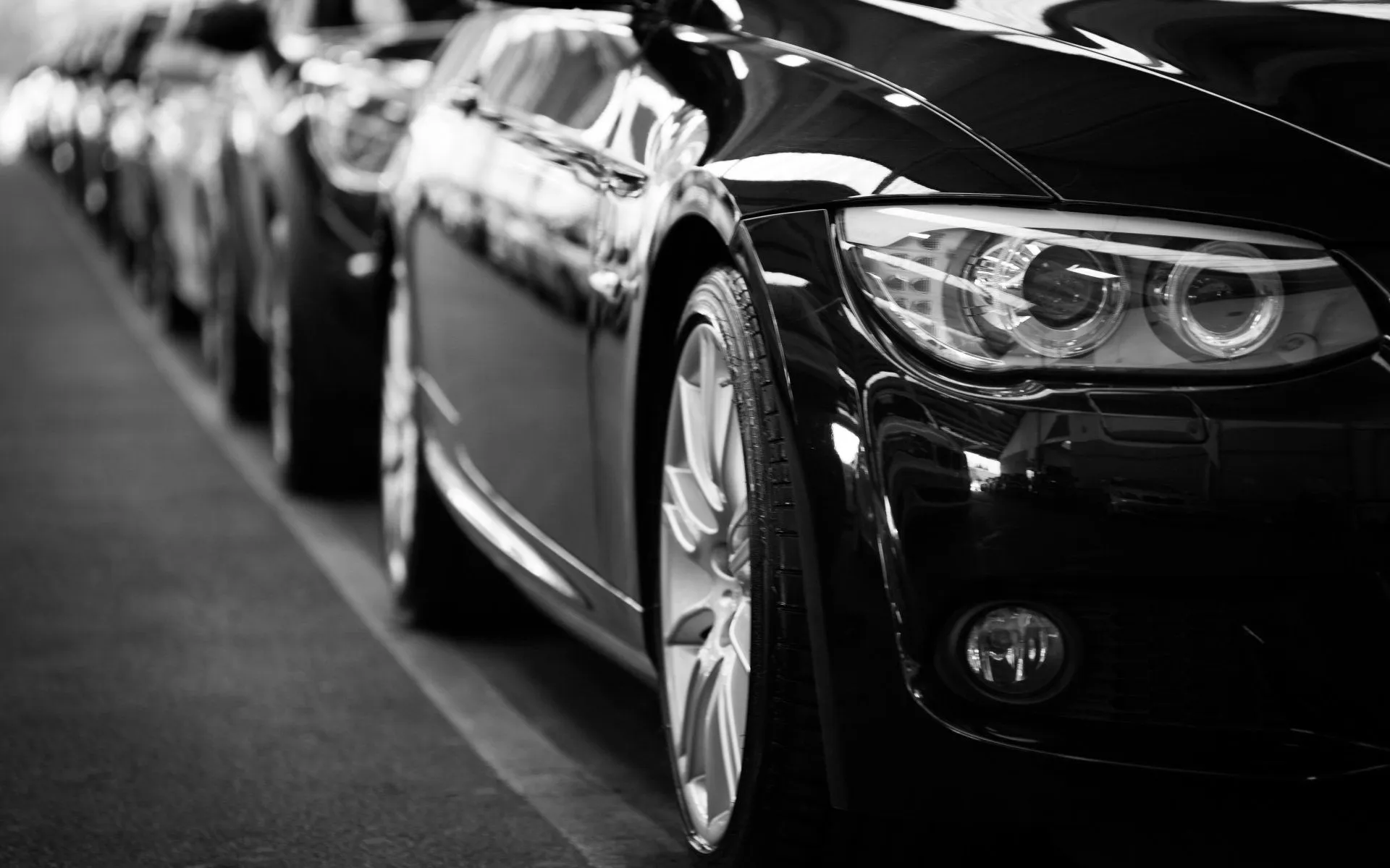 Project-managed electric fleet rollout and execution